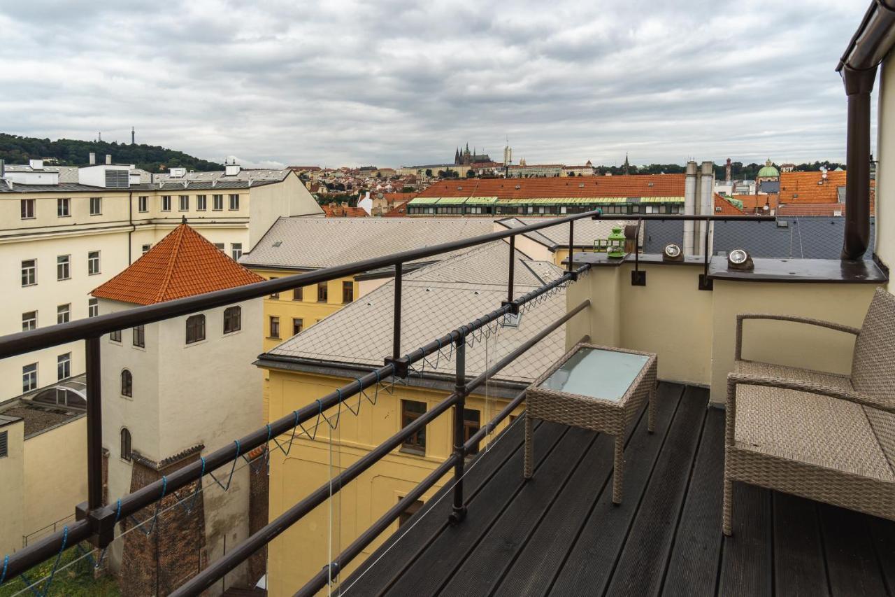 Castle View Apartment Prag Exteriör bild